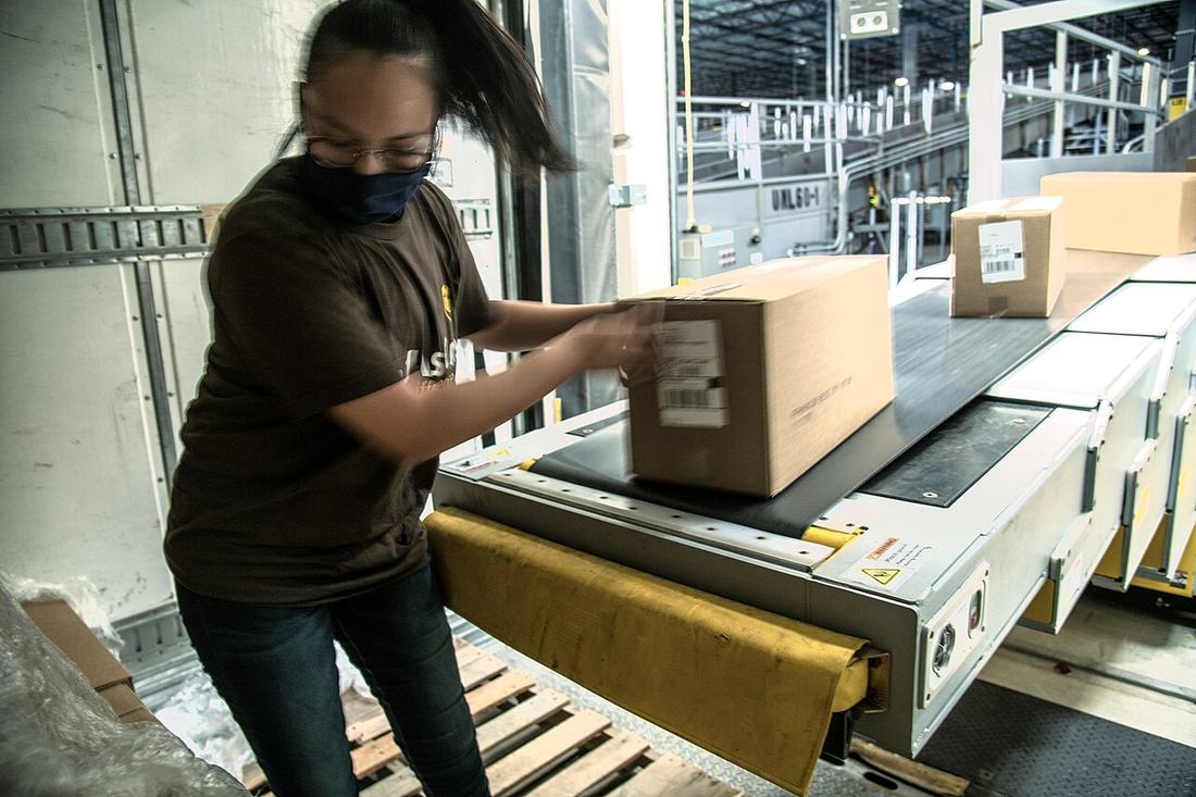 Shiprocket Review India 2026: Is It the Best Shipping Platform for Online Sellers?